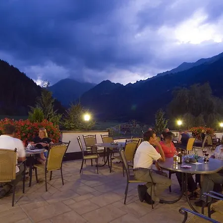 Alojamento de Acomodação e Pequeno-almoço Schoene Aussicht 3*