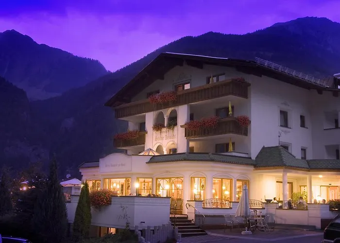 Schoene Aussicht 3* فوندس