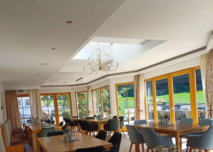 Schoene Aussicht Nocleg ze śniadaniem 3*